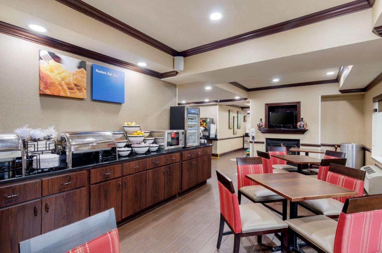 Comfort Inn & Suites Hillsville I-77 מראה חיצוני תמונה