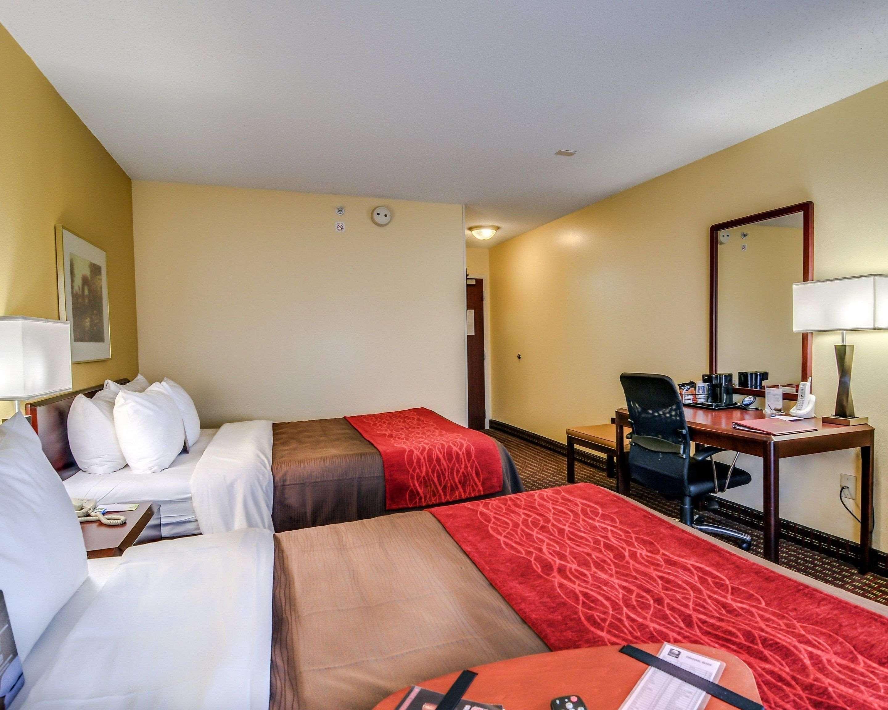 Comfort Inn & Suites Hillsville I-77 מראה חיצוני תמונה