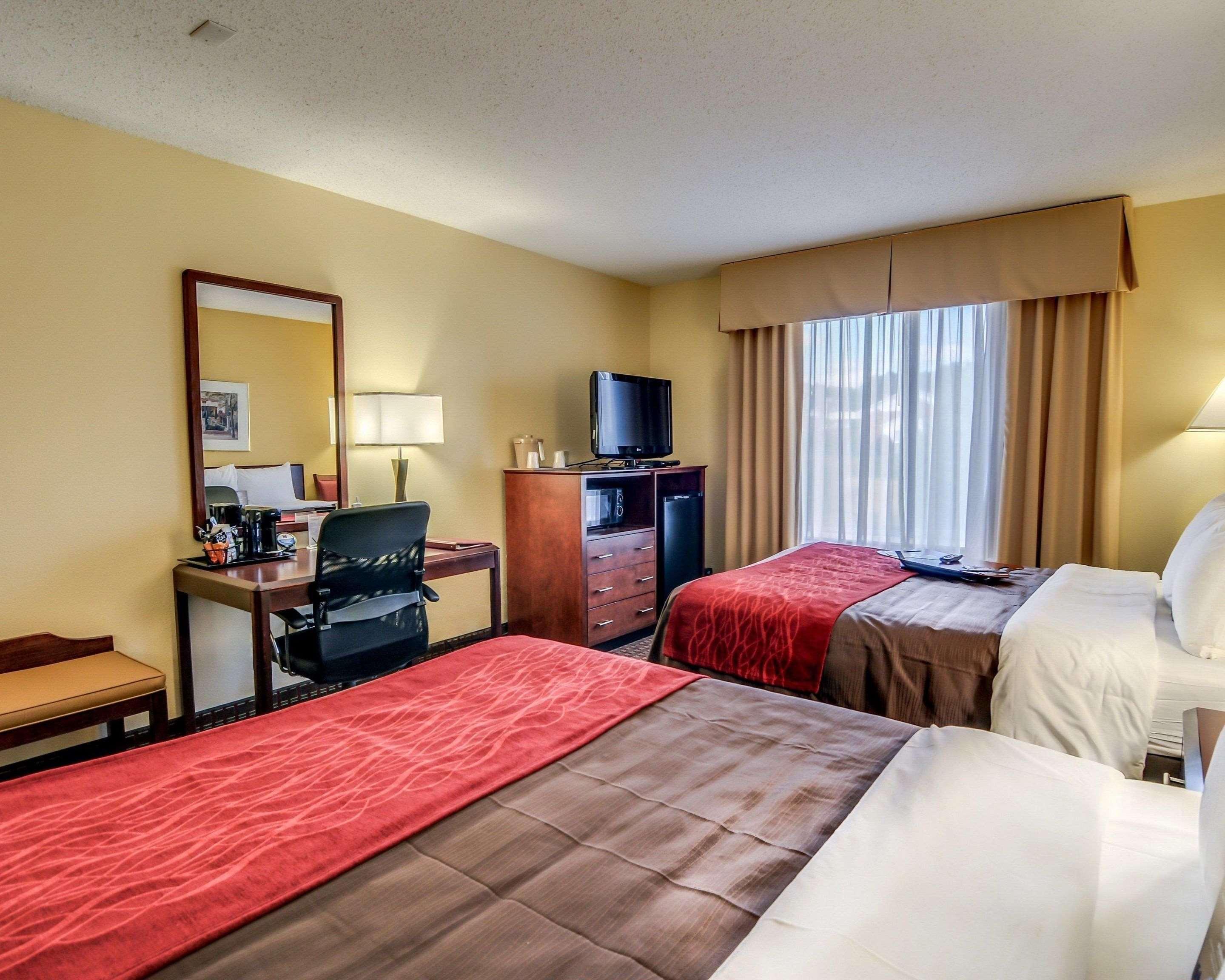 Comfort Inn & Suites Hillsville I-77 מראה חיצוני תמונה