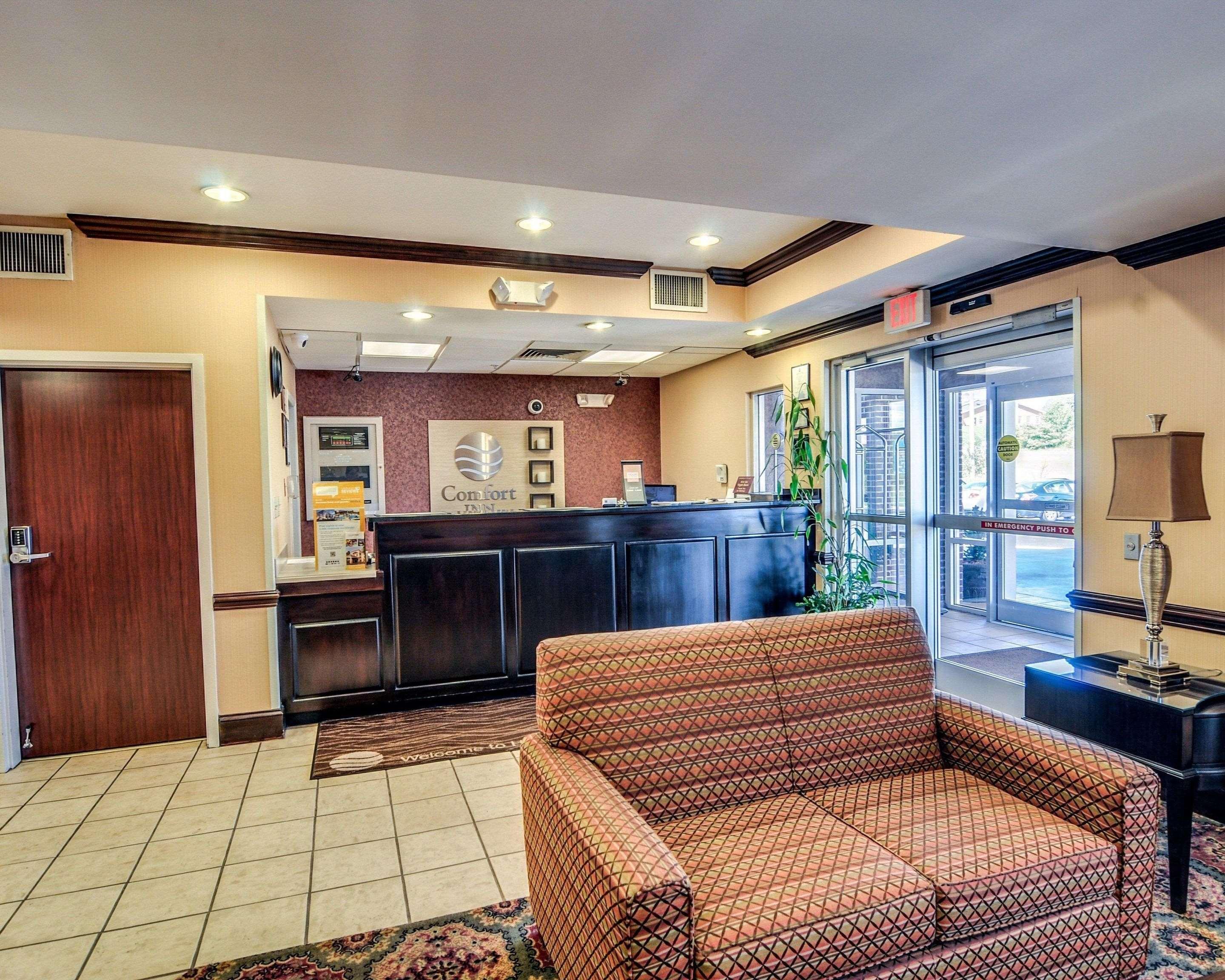 Comfort Inn & Suites Hillsville I-77 מראה חיצוני תמונה