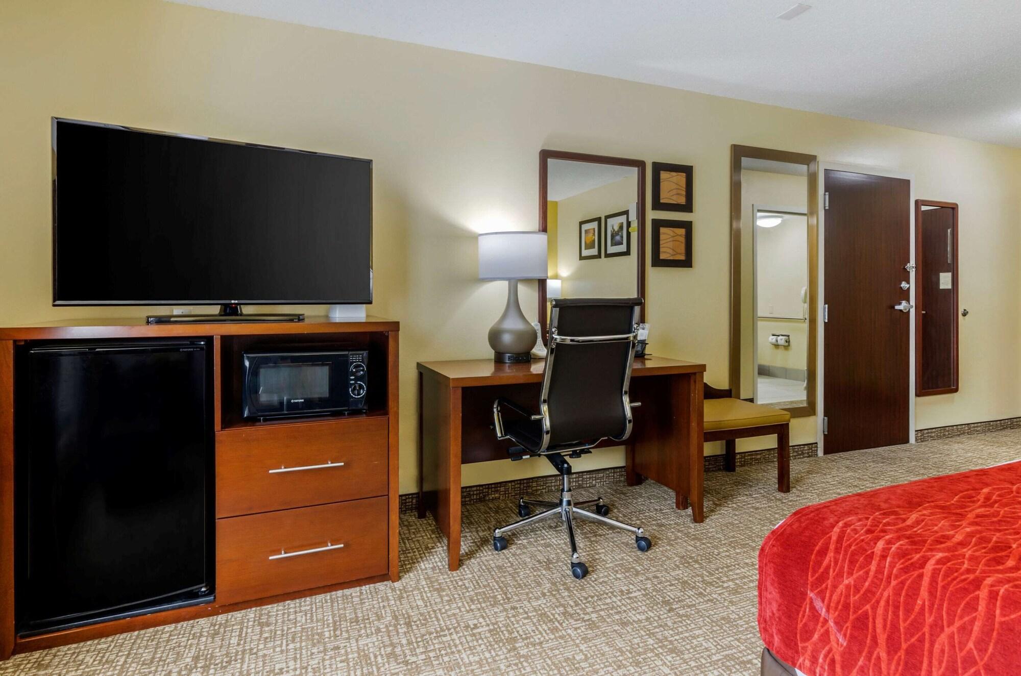 Comfort Inn & Suites Hillsville I-77 מראה חיצוני תמונה