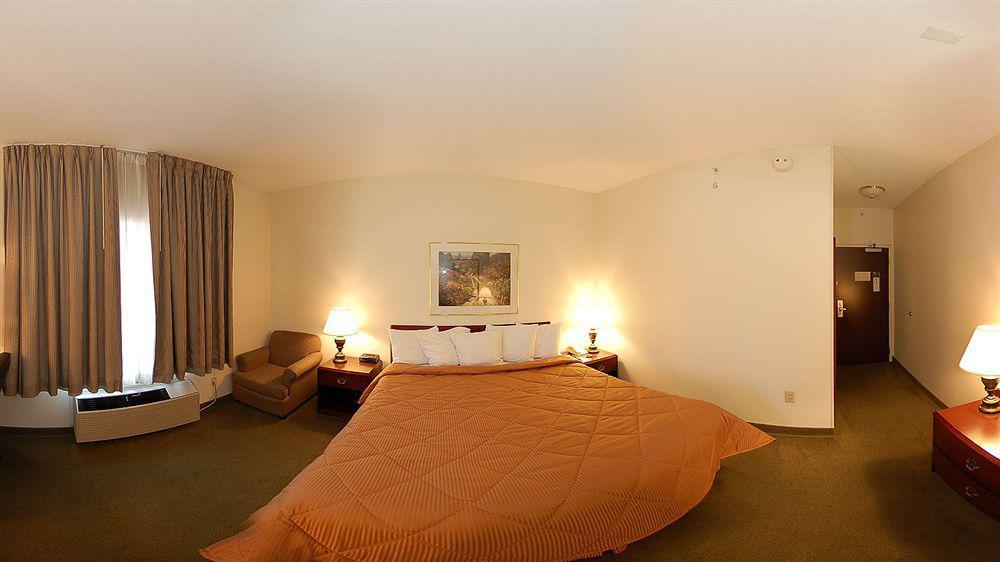 Comfort Inn & Suites Hillsville I-77 מראה חיצוני תמונה